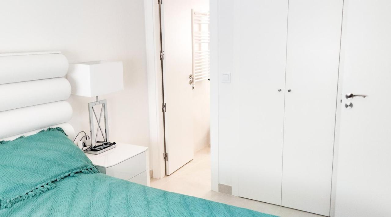 Lovely Apartment Centrally Located In Estepona Exteriör bild
