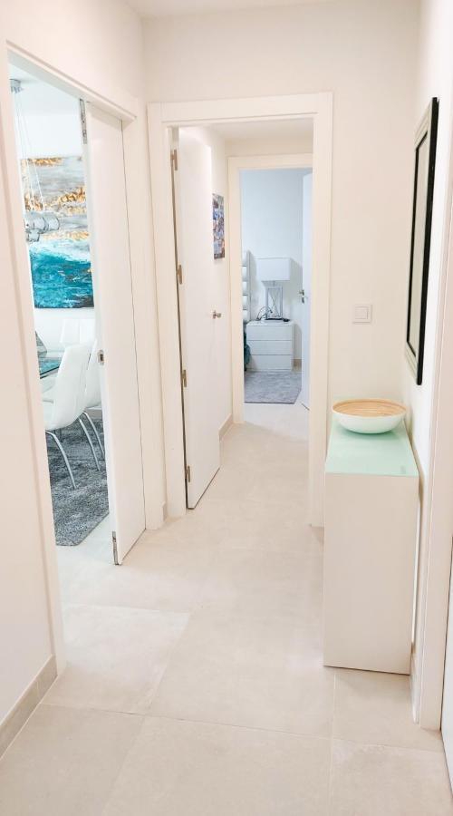 Lovely Apartment Centrally Located In Estepona Exteriör bild