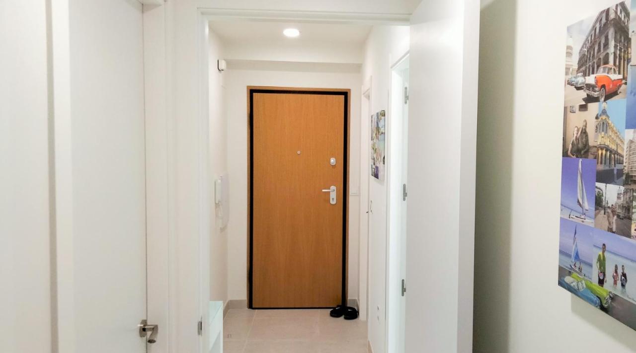 Lovely Apartment Centrally Located In Estepona Exteriör bild