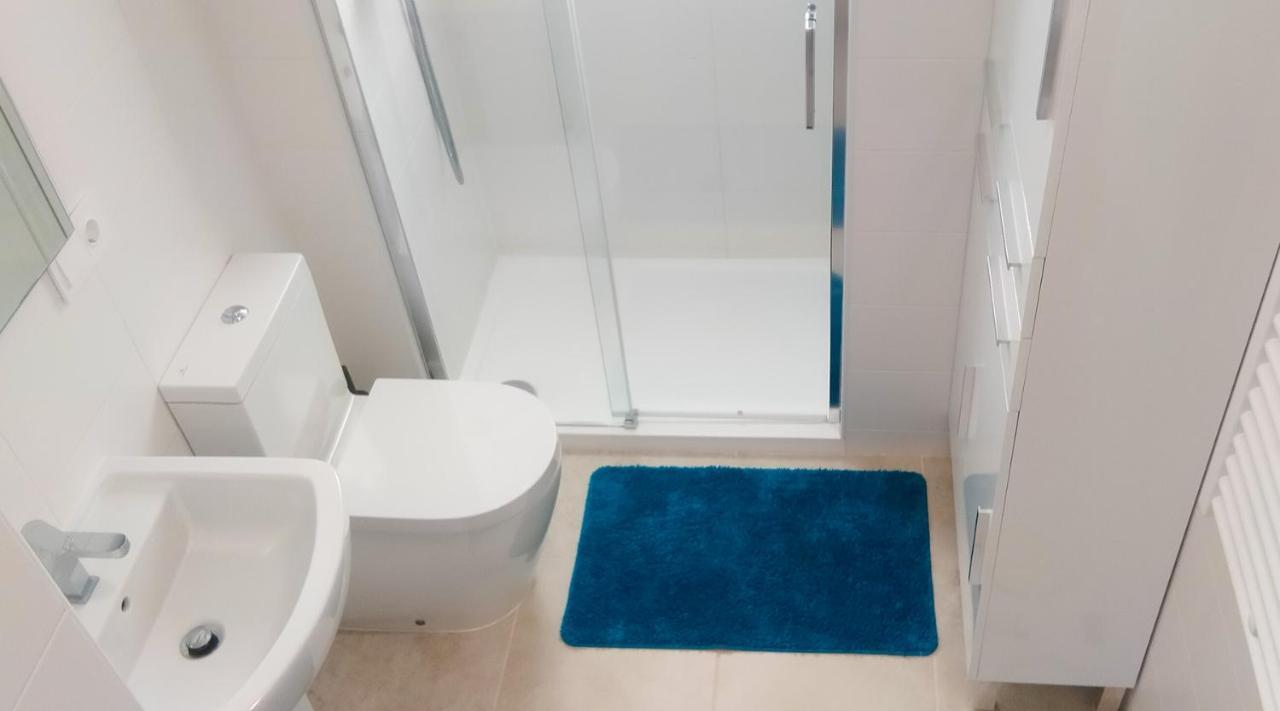 Lovely Apartment Centrally Located In Estepona Exteriör bild